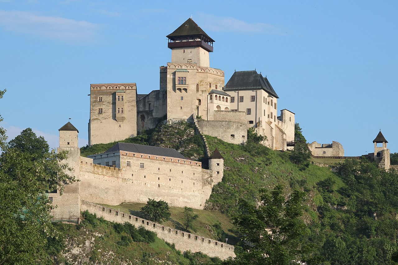Oulu & Trencin - Trenčín